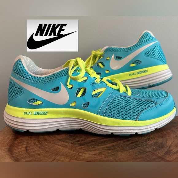 nike dual fusion womens purple